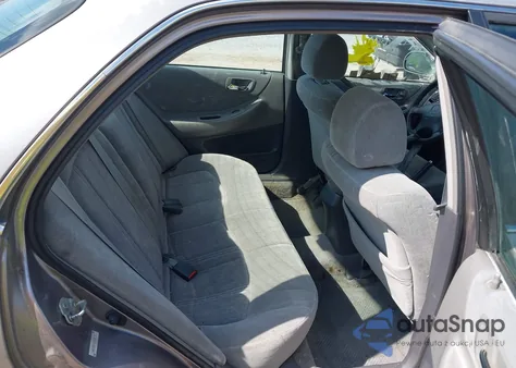 2000 Honda Accord 2.3 Ex z USA, uszkodzony, nr VIN 1HGCG6573YA040131